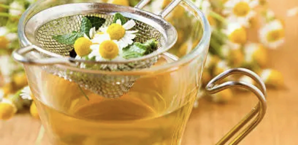 캐모마일 차 (Chamomile Tea)