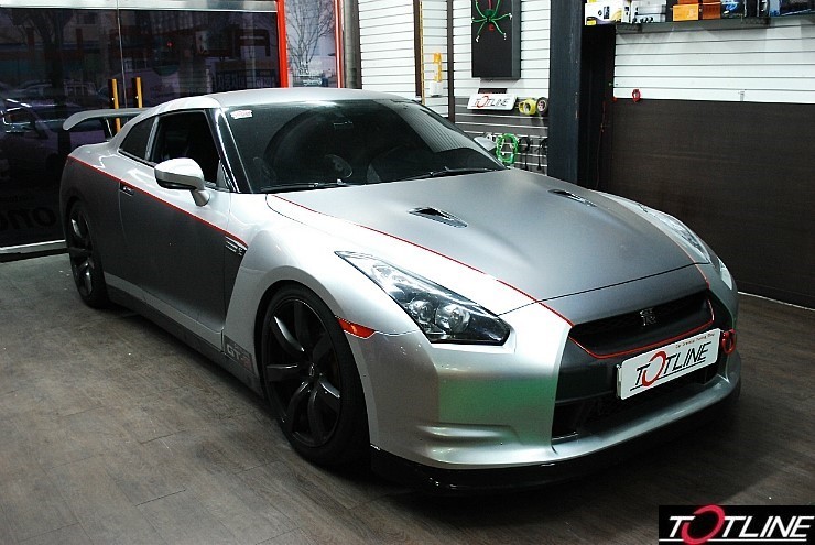 스포츠카의 새로운 정의, 닛산 GT-R의 전설