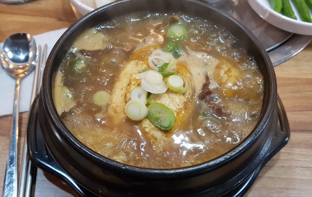 수원 권선동 상황버섯삼계탕, 건강한 보양식 맛집 태백 방문 후기