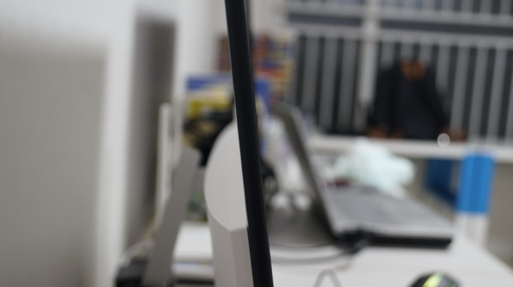 가성비 27인치 모니터 큐닉스 QX2775F 사진4