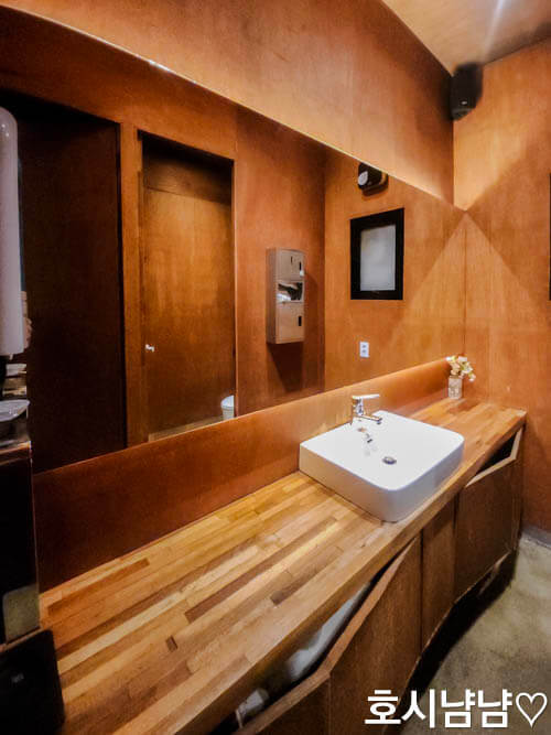 상암일미락 깨끗한 화장실 시설