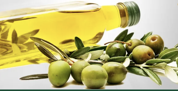 속 비우고 한 스푼! 아침에 올리브오일 먹는 이유와 제대로 먹는 법 5가지