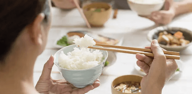 식힌 쌀밥 심지어 다이어트 효과! 저항성 전분 재가열의 비밀과 효과