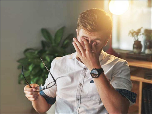 눈경련 힘든 이미지 사진