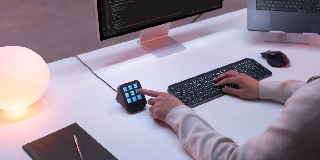 로지텍 MX Keypad AI 키패드 9개 풀컬러 LCD 버튼 디자인