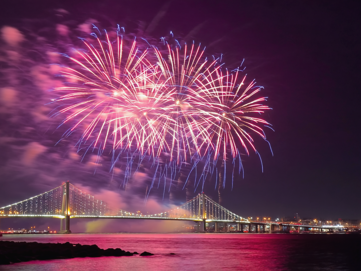 바닷가불꽃놀이