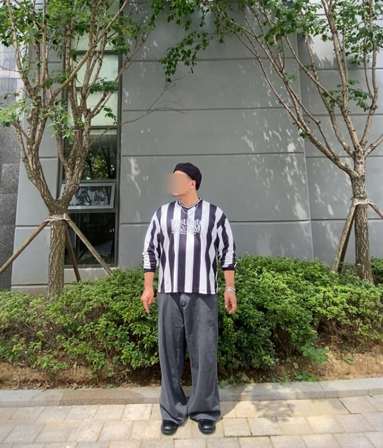 데일리룩('26. 8. 29.)밀리어네어햇 빈티지 헌팅캡 베레모, 필루미네이트 지브라 유벤투스 델피에로 티셔츠, 그리너리크리드 와이드 데님팬츠, 킨치 SHOWER 808 더비슈즈