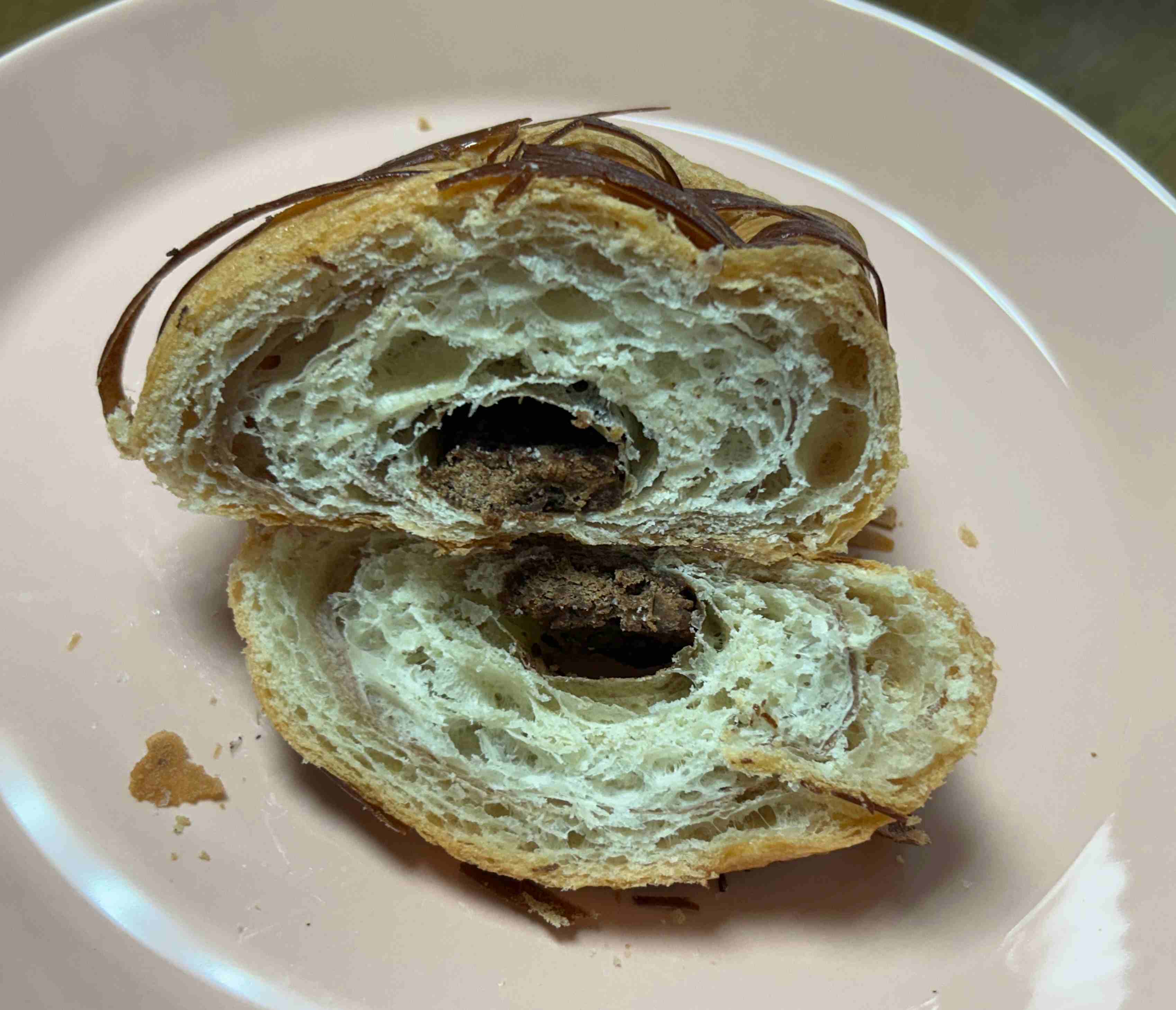 쇼콜라 크루아상 단면