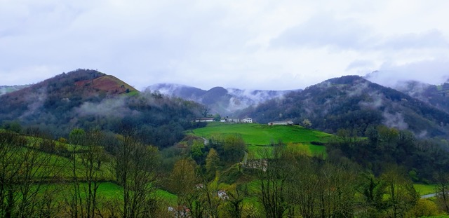 피레네산맥, 산티아고 순례길