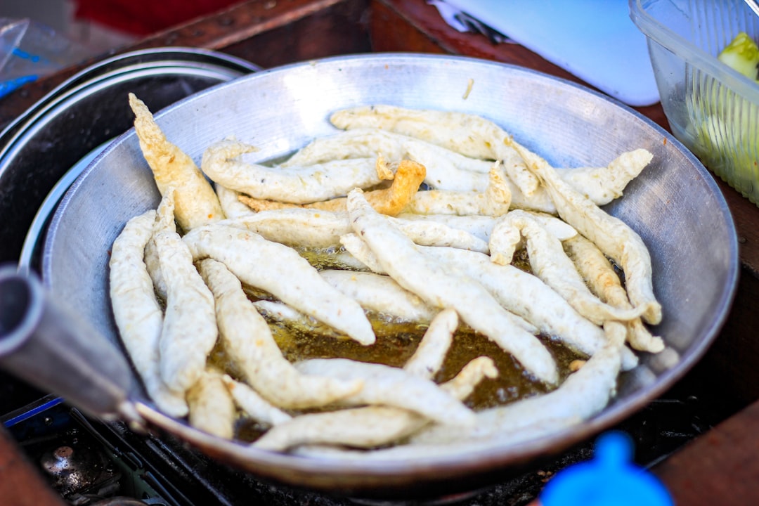 The most important noun in 간장 어묵볶음 만들기 is stir-fry (or stir-fried dish).