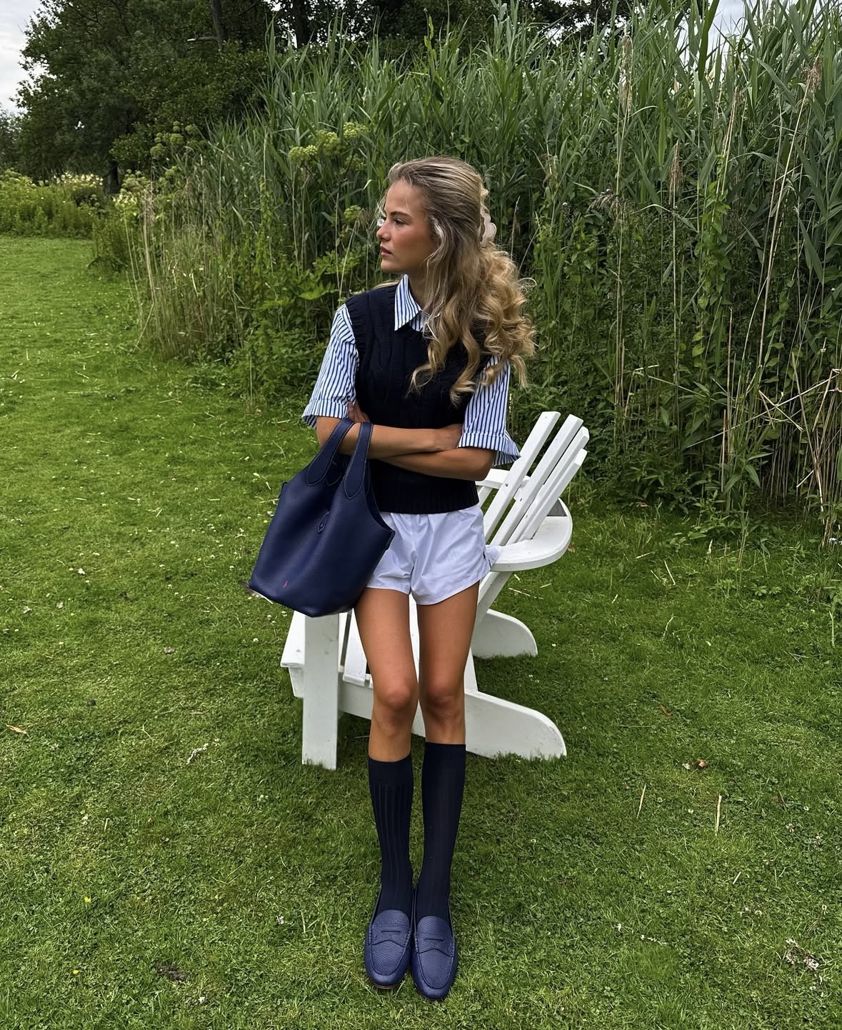 도시의 테니스 룩 - 로퍼, 니삭스, 셔츠 관련 사진