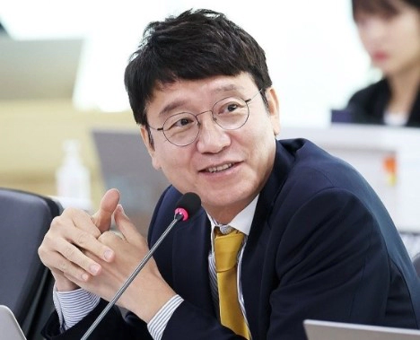 김웅 국회의원 총선 불출마 선언 이유 배경