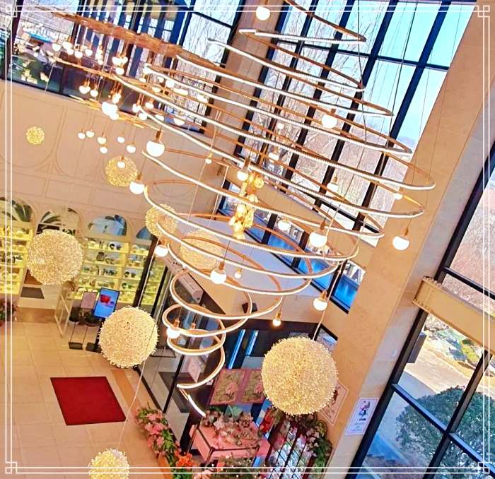 생방송투데이 서울 근교 김포 만평 정원이 있는 대형 카페 브런치 맛집