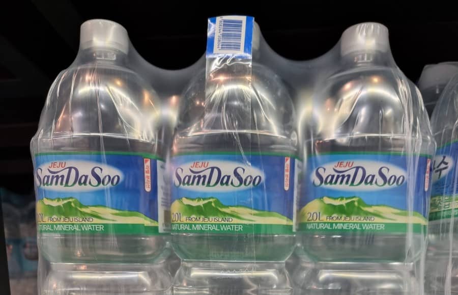 제주 삼다수의 성공 요인과 경제 효과