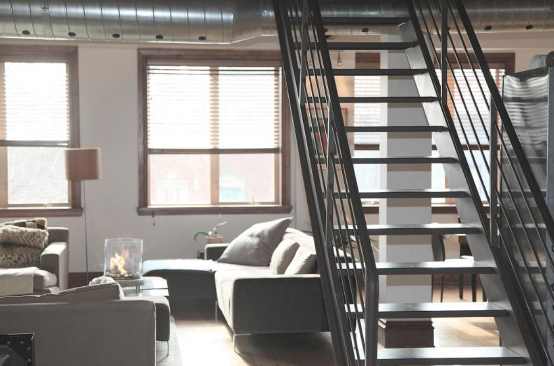 어느 아파트의 거실의 모습