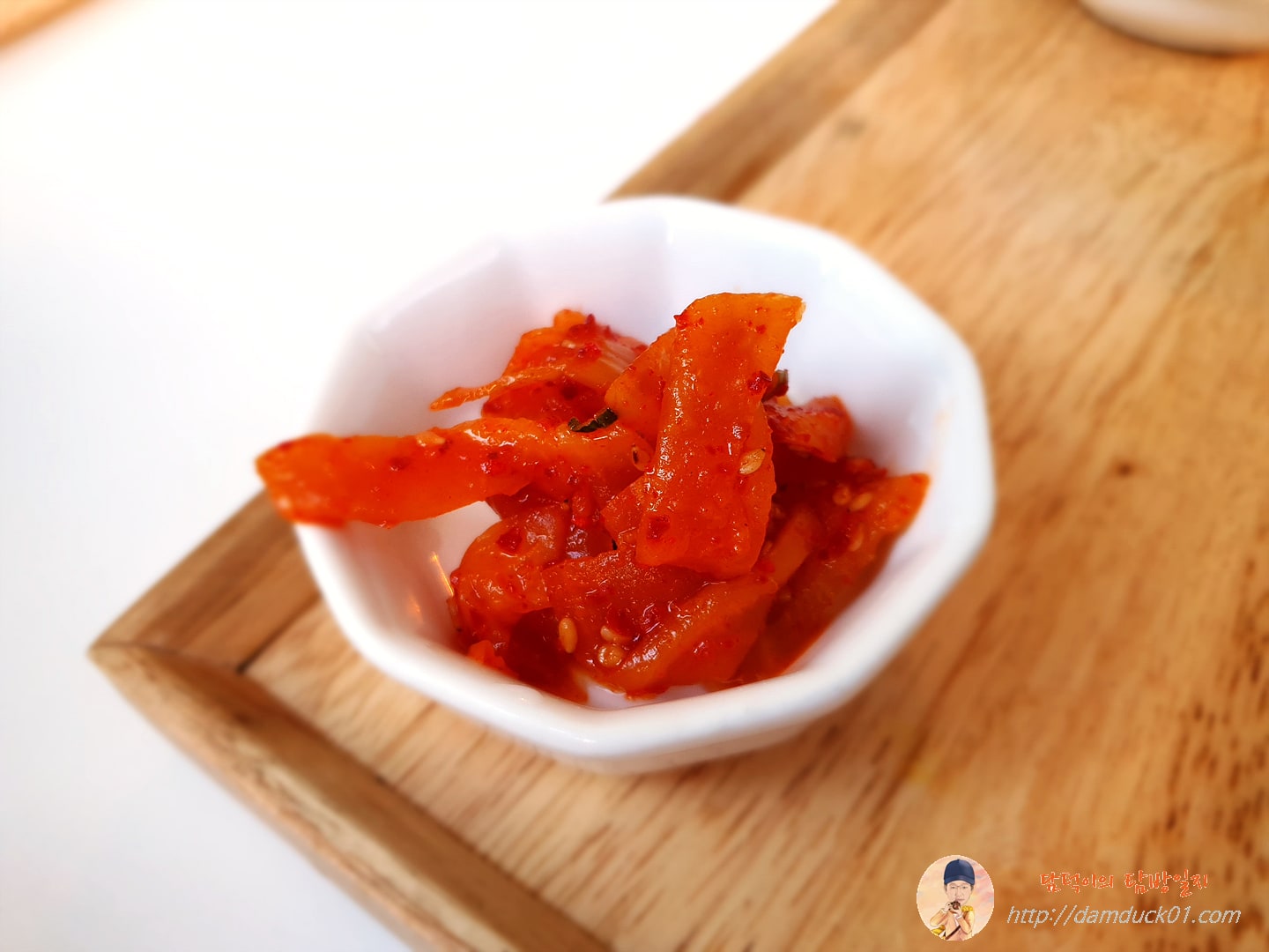 스티브키친-단무지무침-담덕이의탐방일지