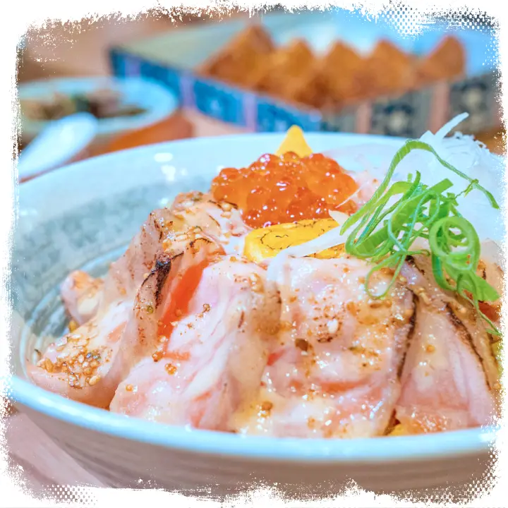리얼맛집 연어 생참치 혼마구로 광어 도미 오징어 제철생선 카이센동 해산물 덮밥 왕십리 맛집