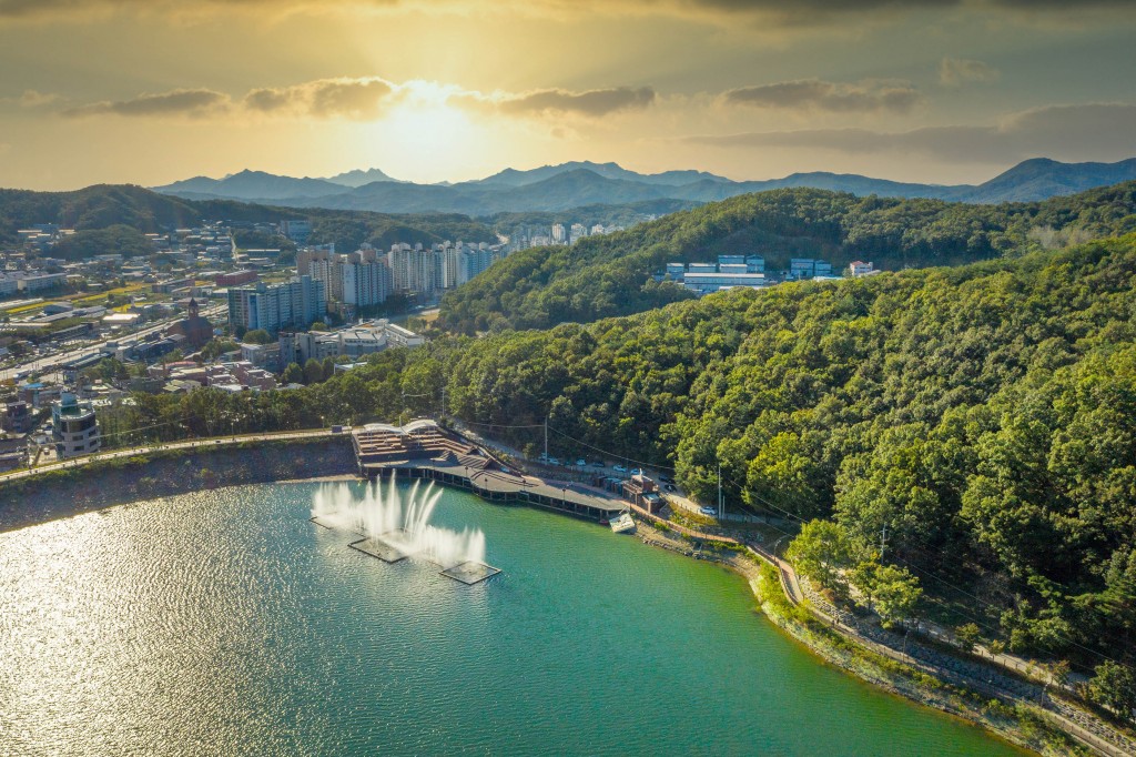 남양주 가볼만한 곳, 남양주 여행지, 남양주 핫플레이스, 남양주 자연 명소, 남양주 카페 추천, 물의 정원, 다산 정약용 유적지, 양정역 카페거리, 비스타밸리, 운길산