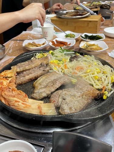 지글 지글 구워지는 GIF 이미지