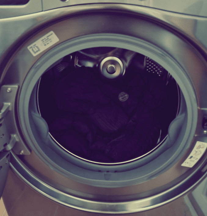 세탁물이-넣어진-드럼세탁기
