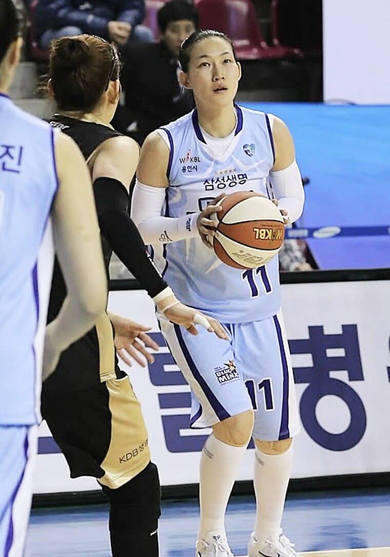 배우-한상진-아내-박정은-농구-감독