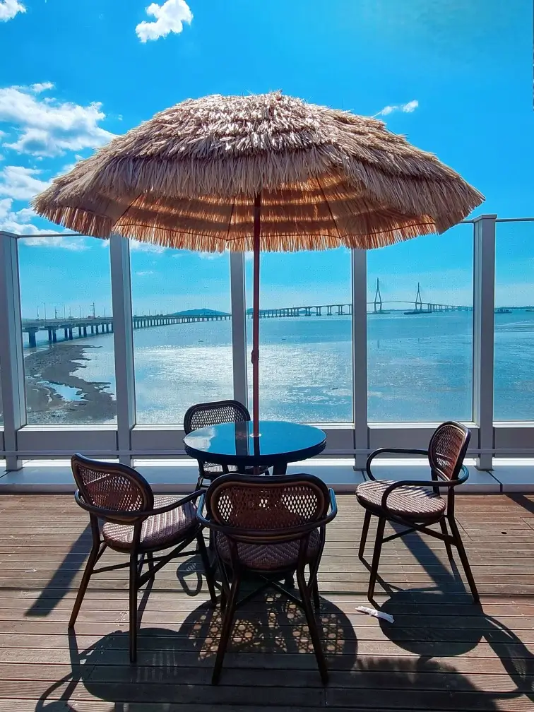 인천 송도 바다 앞 인천대교, 오션뷰 애견동반 카페 가볼만한 곳 : 롱비치커피앤브레드