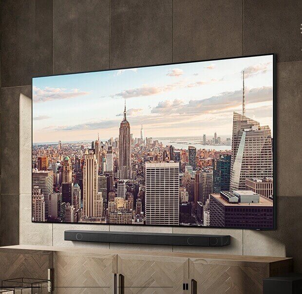 거실에 걸려있는 벽걸이 TV