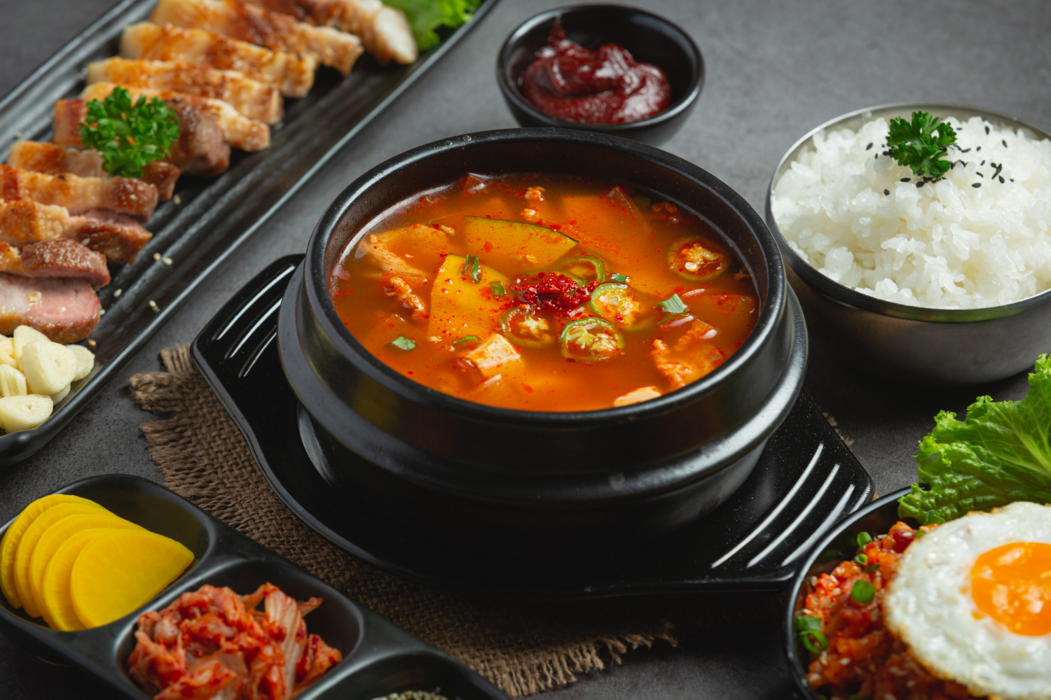 한국 전통 식단과 뇌 건강의 조화 관련 사진