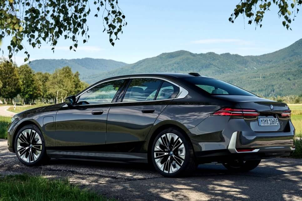 BMW 5시리즈 하이브리드 출시 가격 공개