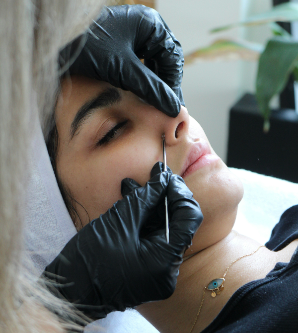 블랙헤드 제거 꿀팁 ❘ 모공 청소 & 피지 조절로 코 피지 싹 없애기