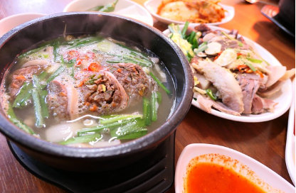 시장에서 직접 먹어야 제맛인 음식 Top 10