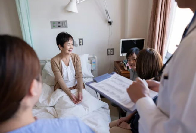 치매 환자 100만명 육박, 치매 극복의 날 맞아