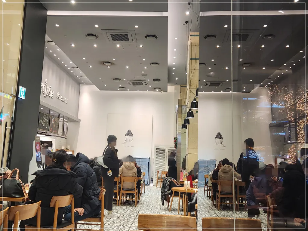 아티제-내부-분위기