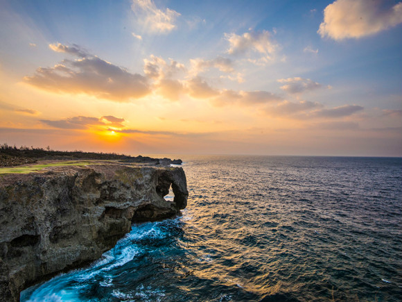 오키나와 만좌모