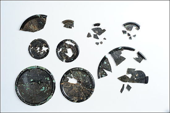 완주 신풍 유적 출토 잔무늬 거울(초기철기시대)