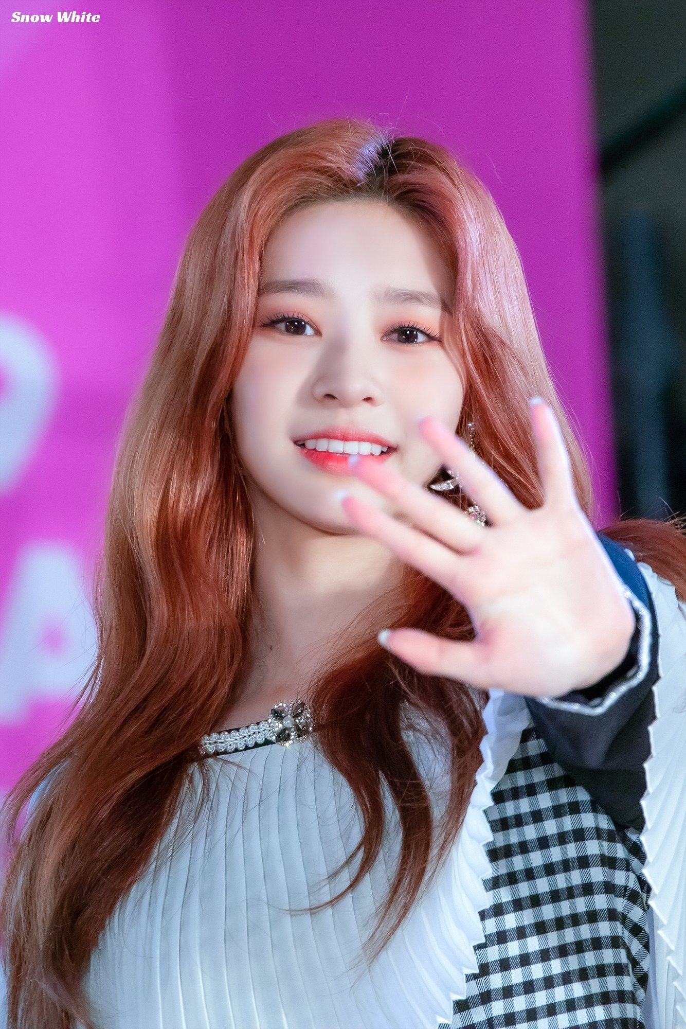 아이즈원 김민주 최애사진