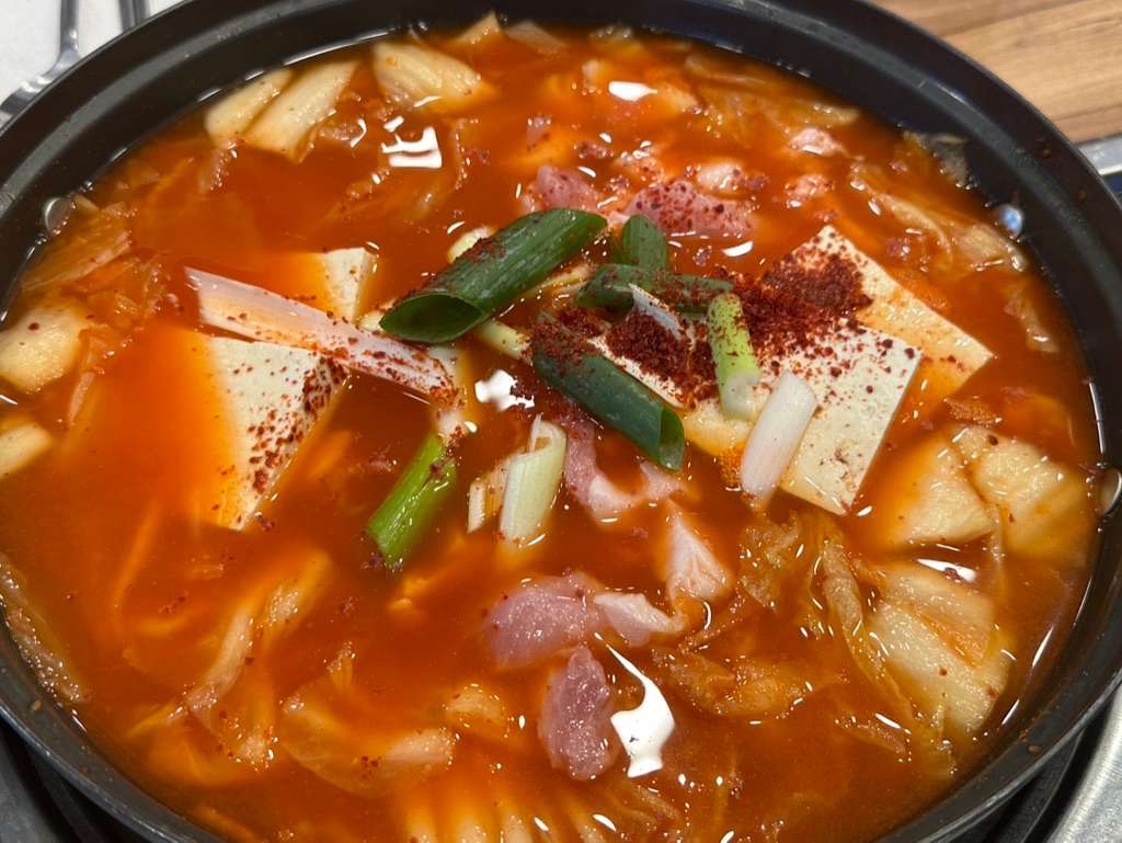 흑돼지 김치찌개