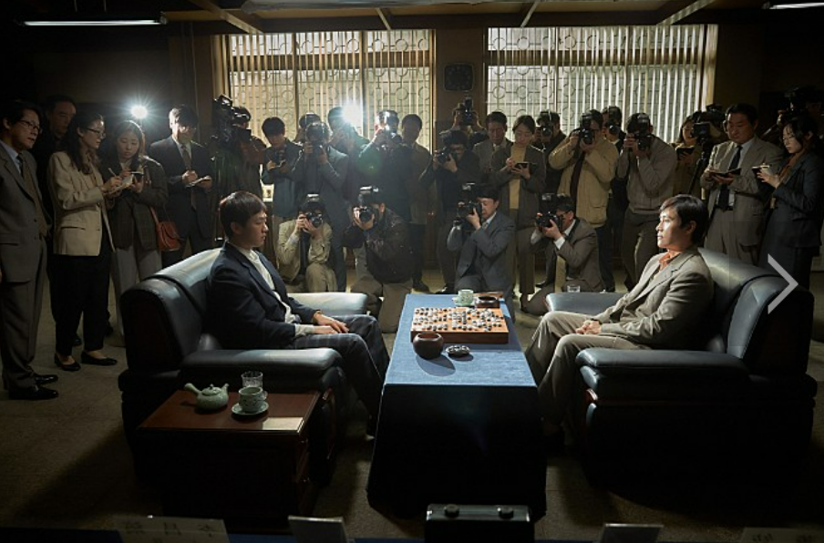 유아인 프로포폴 상습 투약 혐의, 대마초 양성 검사, 출국금지, 2023년 유아인 출연 예정작