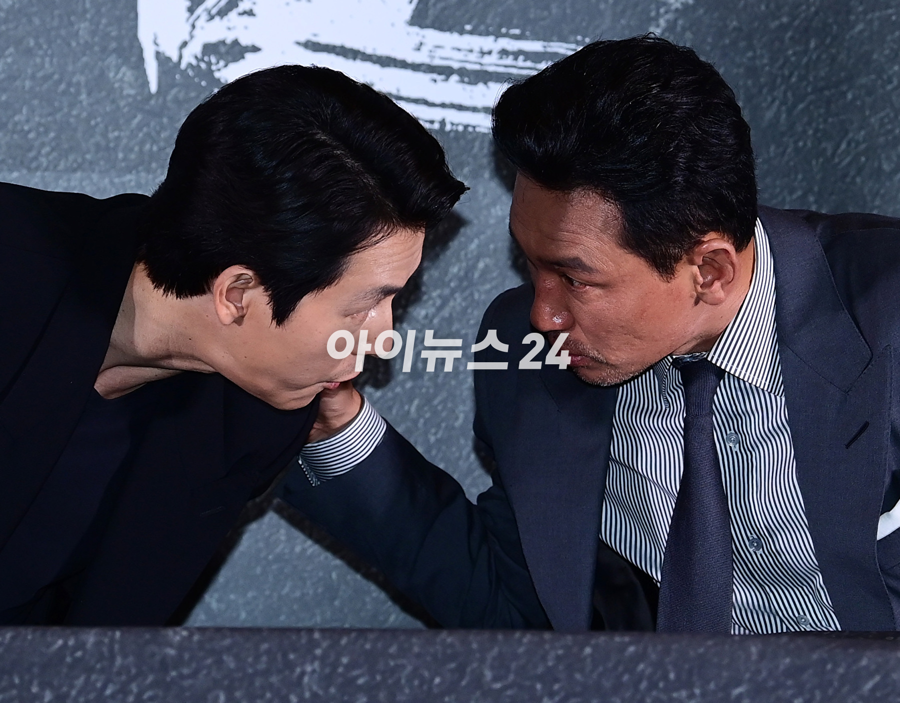 배우 정우성이 9일 오후 서울 강남구 메가박스 코엑스에서 열린 영화 '서울의 봄'(감독 김성수) 언론시사회에 참석하고 있다. [사진=정소희 기자]