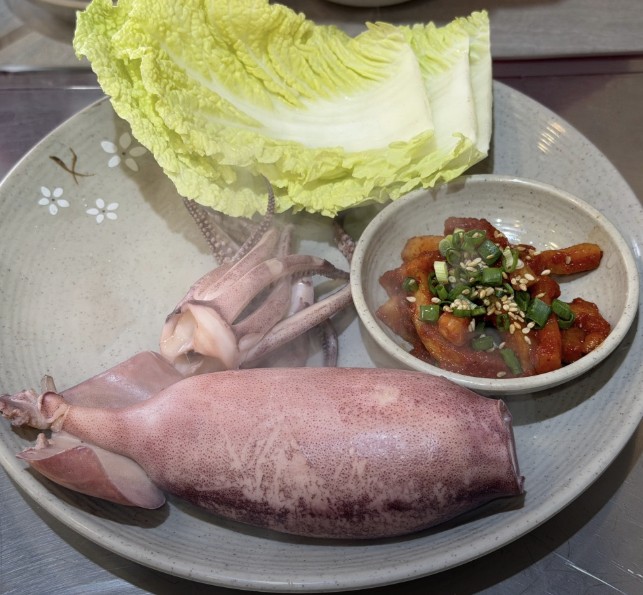 시흥 굴찜 맛집 | 생방송투데이 ‘대식가-겨울의 백미 대왕 굴찜’ 나온 통굴통굴 시흥본점시흥 굴찜 맛집