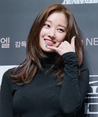 전종서 배우 프로필 영화 드라마 버닝 알아보아요