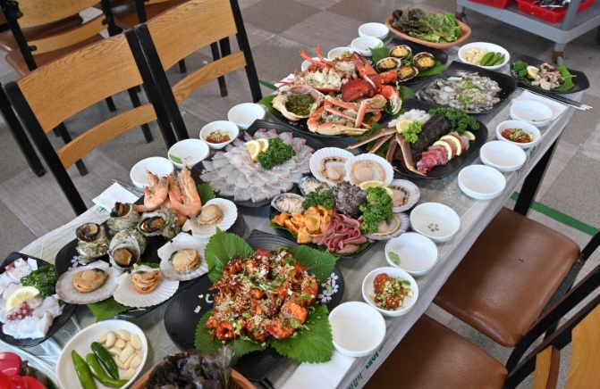 자갈치-시장-해산물-상차림