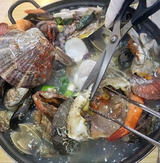 부산-자갈치시장-연탄구이