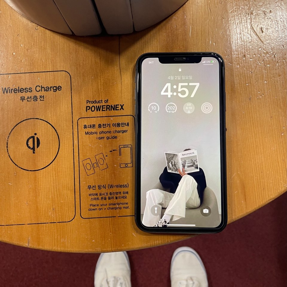 인천공항 내의 배터리 타워 사진