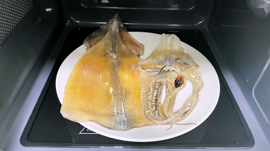 딱딱한-마른오징어-전자레인지에-굽는법