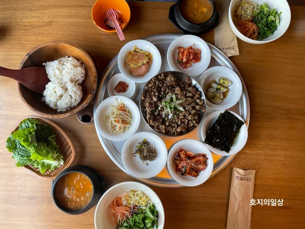 제주 안덕 백반 정식 맛집 달팽이식당 - 청국장 정식