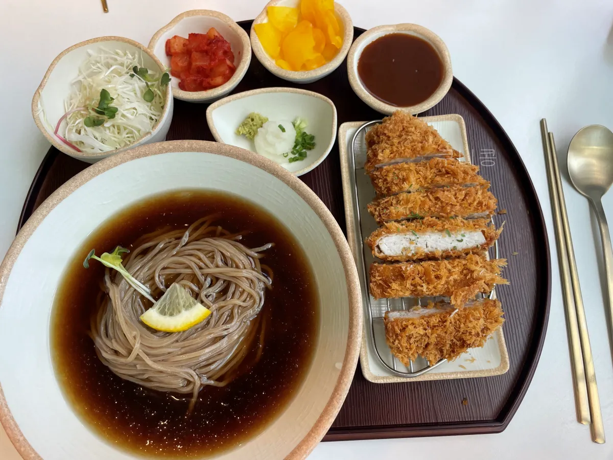 바삭한-돈가스-소바-마제소바-맛집-추천-(답십리점,-건대점-방문후기)