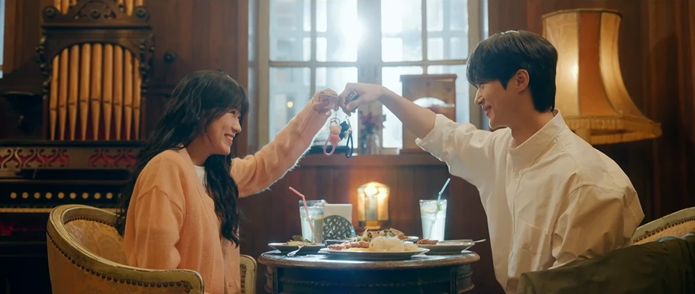 핸드폰-키링-커플템으로-맞추는-솔선재-커플