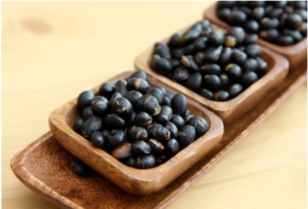 검은콩의 잠재적인 영양가 및 효능 살펴보기