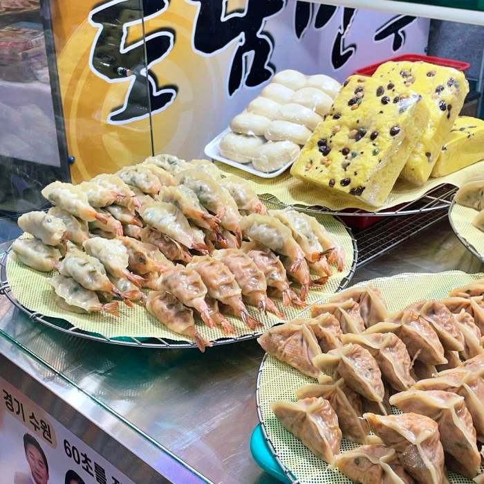 수원 영통 구매탄시장 맛집 추천 생방송투데이 전국 택배 밀키트 주문 김치만두 고기 만두 단호박 팥 찐빵 수제 손만두 오늘방송 인생 분식